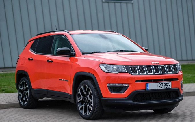 Jeep Compass cena 67900 przebieg: 109508, rok produkcji 2017 z Białystok małe 326